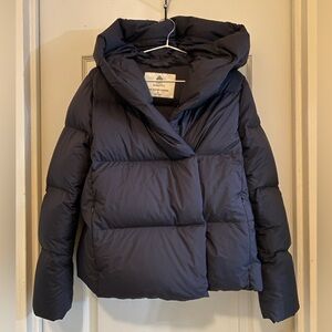 Like New Aritzia Babaton The Duvet Puffer Black Size S